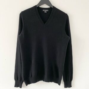 Holt Renfrew 100% Cashmere Classic V-Neck Sweater